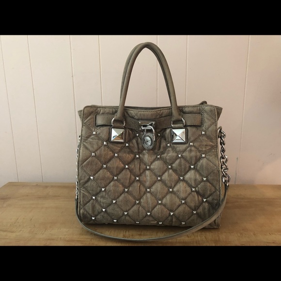 Michael Kors Hamilton Quilted Studs Large bag. - Picture 5 of 6